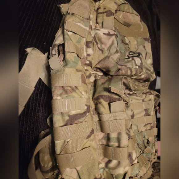 Authentic USGI Molle ii medium rucksack- Used & definitely has a story !! - Picture 14 of 16